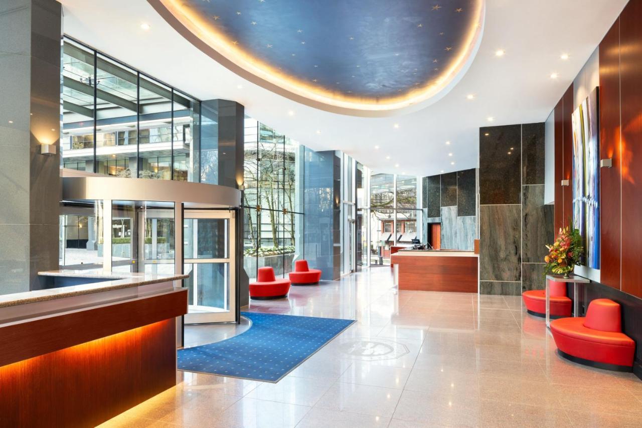 Sheraton Vancouver Wall Centre Екстер'єр фото
