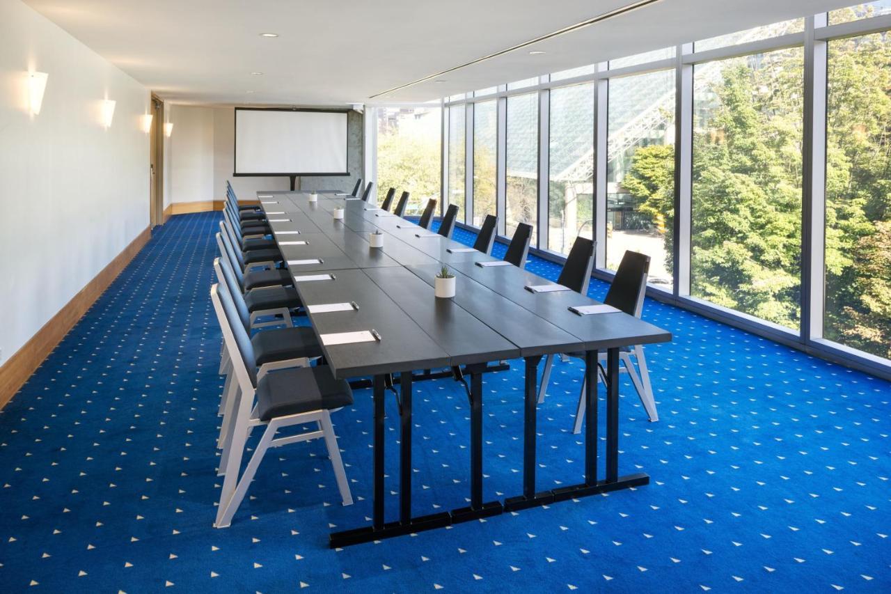 Sheraton Vancouver Wall Centre Екстер'єр фото