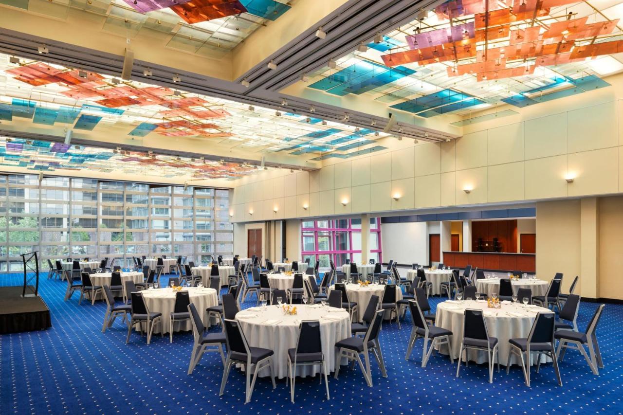 Sheraton Vancouver Wall Centre Екстер'єр фото