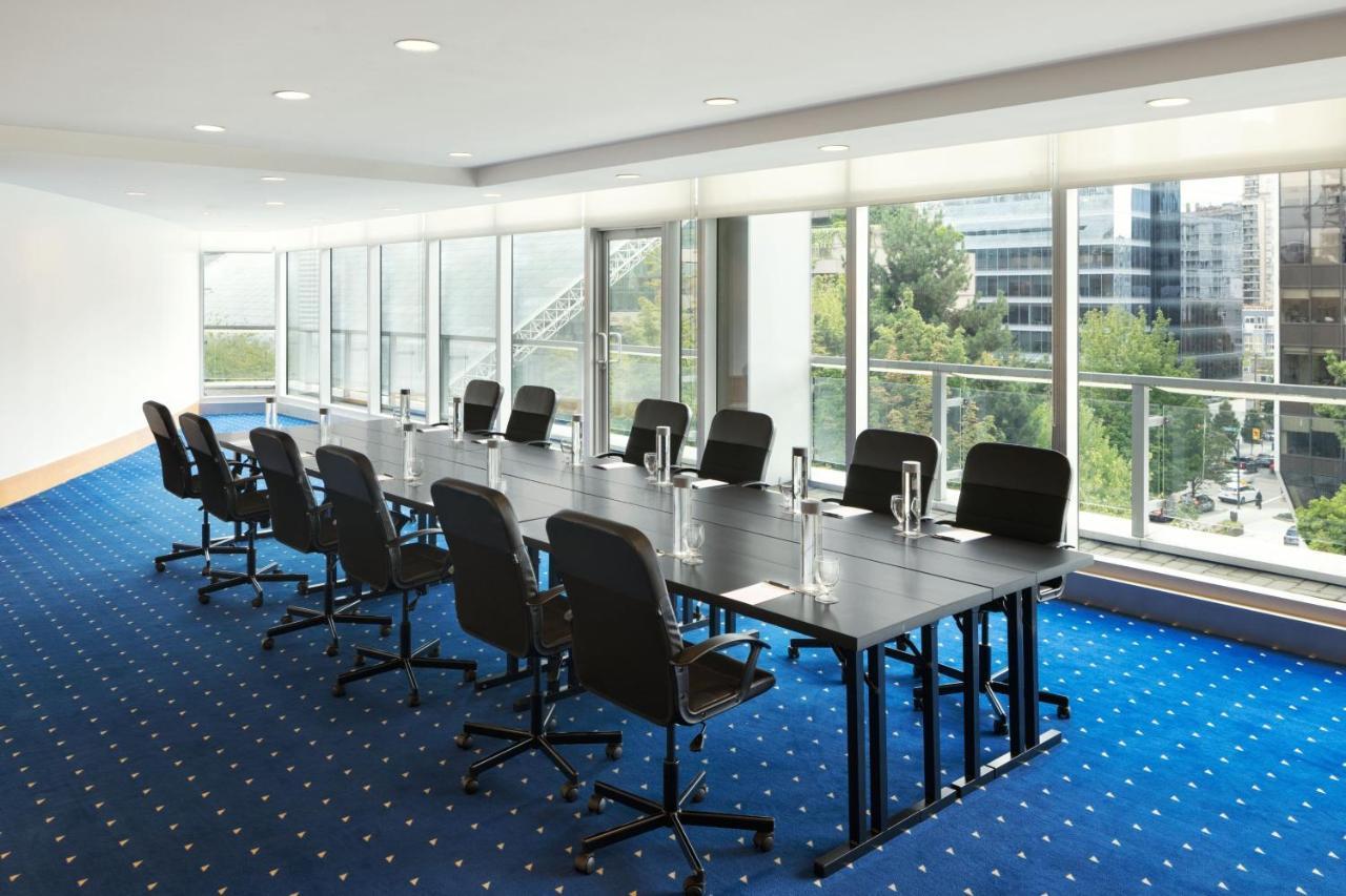 Sheraton Vancouver Wall Centre Екстер'єр фото