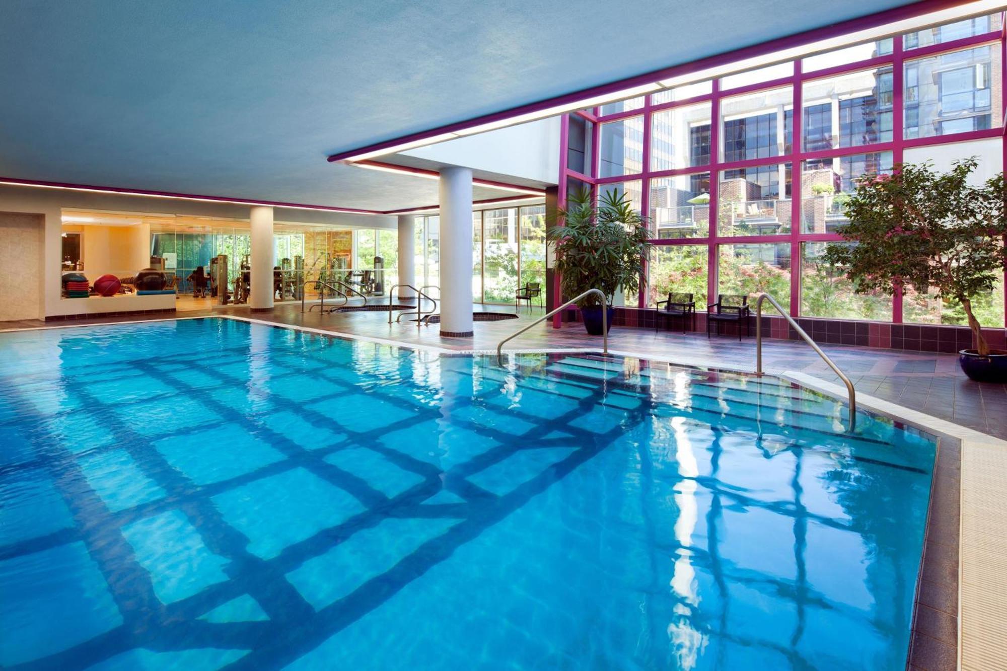 Sheraton Vancouver Wall Centre Екстер'єр фото